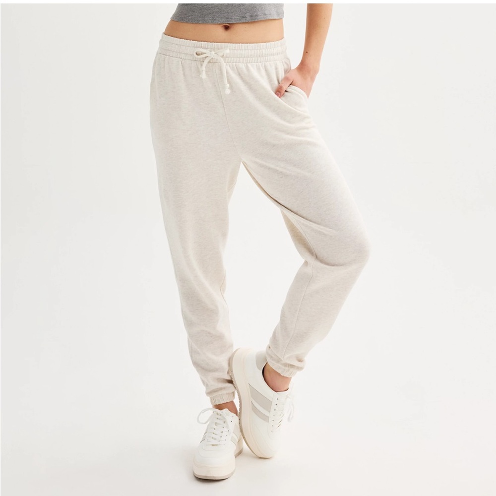 Really nice sweatpants. Only worn once (got the wrong size)